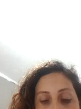 jeans and emma online show from 26, 11, 2025