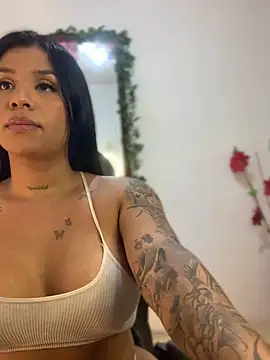 Snapshot of tinalove7 chatting on 12, 9, 2025 tinalove7 online show from 12, 9, 2025