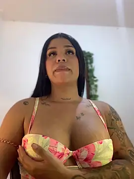 Snapshot of tinalove7 chatting on 2, 10, 2025 tinalove7 online show from 2, 10, 2025