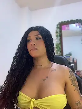 Snapshot of tinalove7 chatting on 8, 11, 2025 tinalove7 online show from 8, 11, 2025