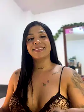 Snapshot of tinalove7 chatting on 12, 11, 2025 tinalove7 online show from 12, 11, 2025