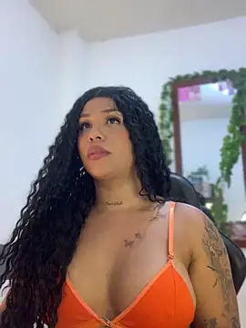 Snapshot of tinalove7 chatting on 28, 11, 2025 tinalove7 online show from 28, 11, 2025