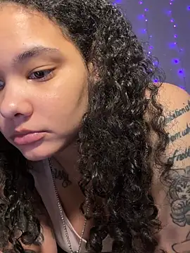 Snapshot of tastylolaaa chatting on 4, 4, 2026 tastylolaaa online show from 4, 4, 2026