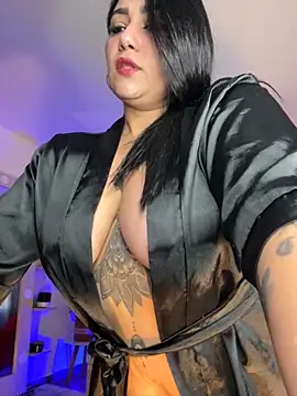 Snapshot of Madissonlove_1 chatting on 18, 11, 2025 Madissonlove 1 online show from 18, 11, 2025