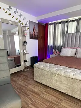 Snapshot of Madissonlove_1 chatting on 7, 1, 2026 Madissonlove 1 online show from 7, 1, 2026