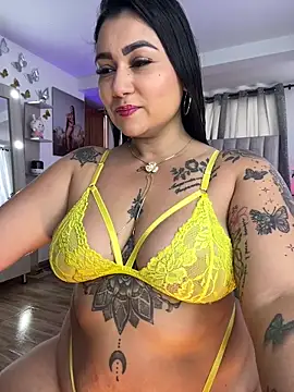 Snapshot of Madissonlove_1 chatting on 19, 1, 2026 Madissonlove 1 online show from 19, 1, 2026