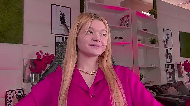 AdeleCartier online show from 3, 3, 2025