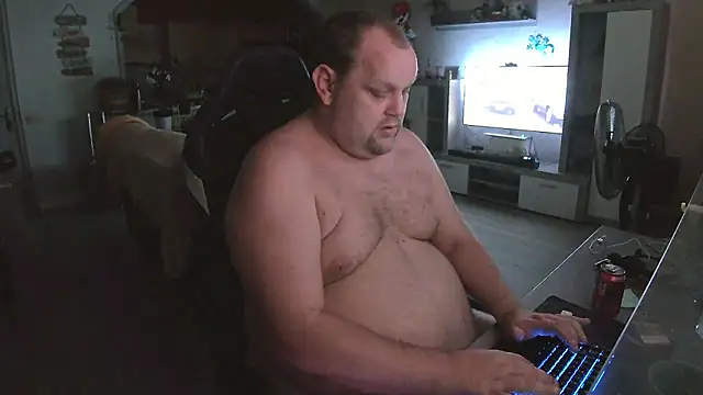 Snapshot of Hotfire-112 chatting on 19, 4, 2026 Hotfire-112 online show from 19, 4, 2026