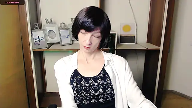  AngeliaFlow  online show from 14, 10, 2025