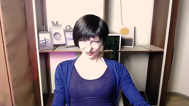  AngeliaFlow  online show from 18, 11, 2025