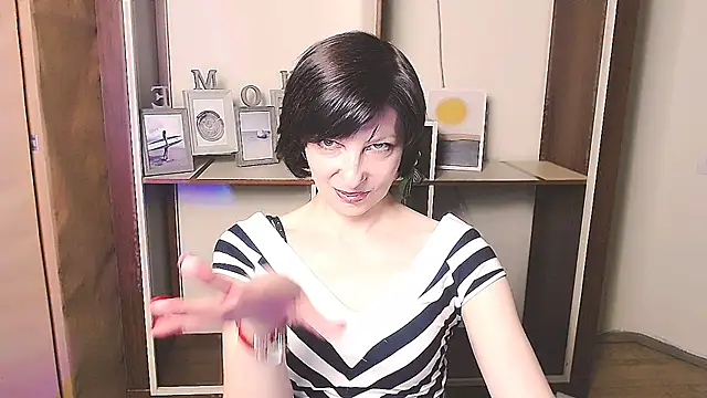 Snapshot of _AngeliaFlow_ chatting on 23, 4, 2026 AngeliaFlow online show from 23, 4, 2026