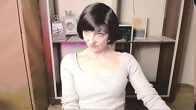Snapshot of _AngeliaFlow_ chatting on 5, 5, 2026 AngeliaFlow online show from 5, 5, 2026