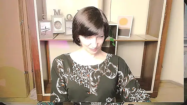 Snapshot of _AngeliaFlow_ chatting on 11, 5, 2026 AngeliaFlow online show from 11, 5, 2026