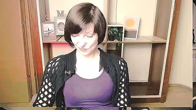 Snapshot of _AngeliaFlow_ chatting on 13, 5, 2026 AngeliaFlow online show from 13, 5, 2026
