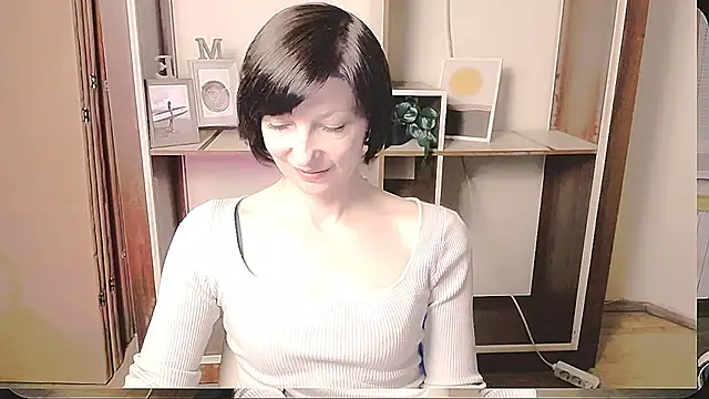 Snapshot of _AngeliaFlow_ chatting on 15, 5, 2026 AngeliaFlow online show from 15, 5, 2026