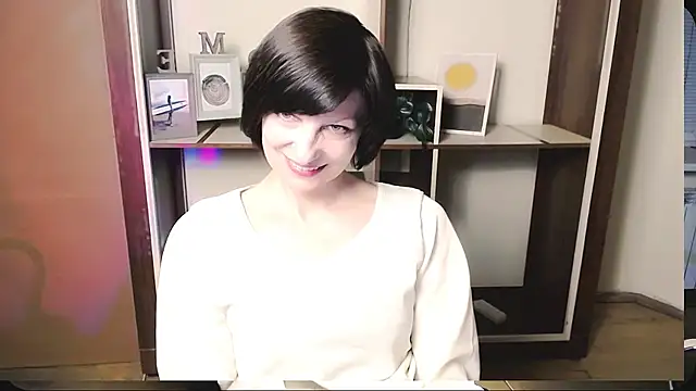 Snapshot of _AngeliaFlow_ chatting on 16, 5, 2026 AngeliaFlow online show from 16, 5, 2026