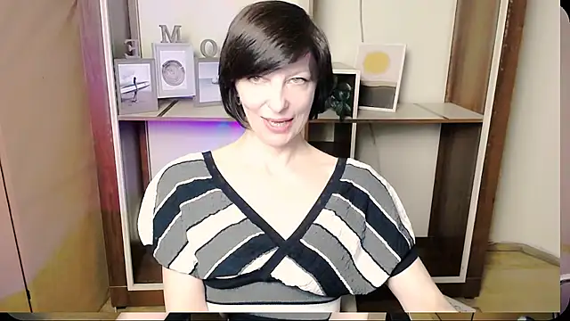 Snapshot of _AngeliaFlow_ chatting on 25, 5, 2026 AngeliaFlow online show from 25, 5, 2026