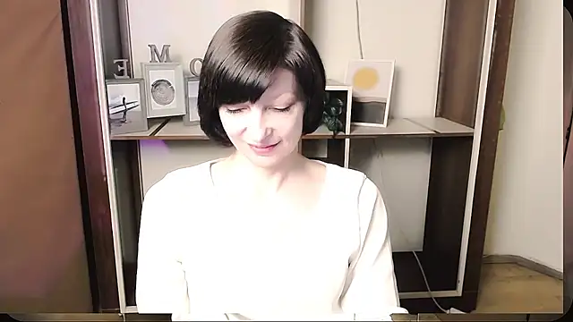 Snapshot of _AngeliaFlow_ chatting on 30, 5, 2026 AngeliaFlow online show from 30, 5, 2026