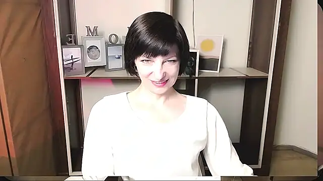 Snapshot of _AngeliaFlow_ chatting on 6, 6, 2026 AngeliaFlow online show from 6, 6, 2026