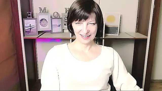 Snapshot of _AngeliaFlow_ chatting on 24, 6, 2026 AngeliaFlow online show from 24, 6, 2026
