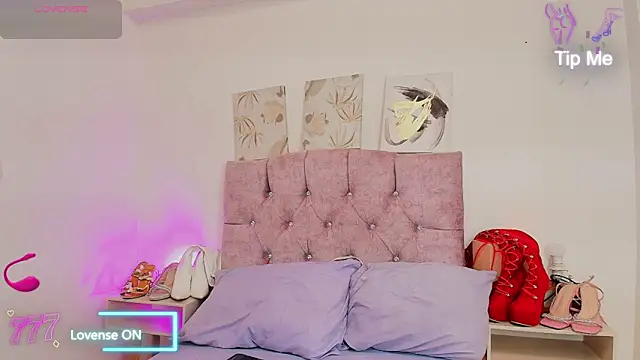 Skye Moore online show from 1, 4, 2026