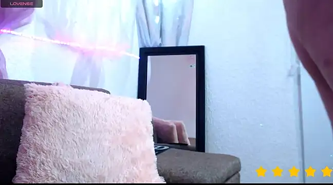 Snapshot of alisonandree chatting on 26, 2, 2025 alisonandree online show from 26, 2, 2025