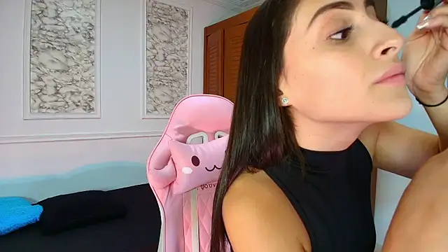 Danella houston online show from 9, 1, 2026