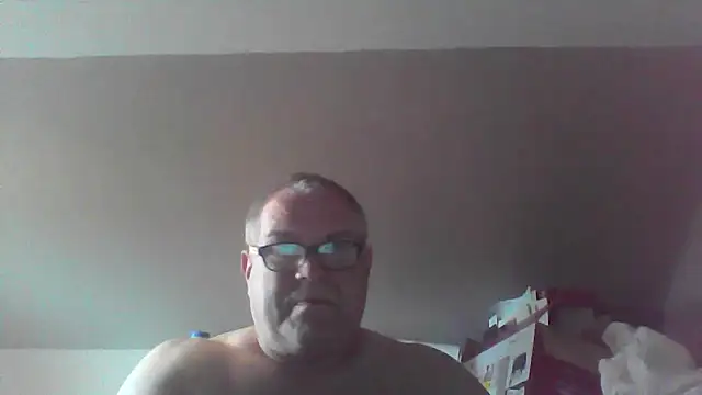Snapshot of mkestr69 chatting on 24, 6, 2026 mkestr69 online show from 24, 6, 2026