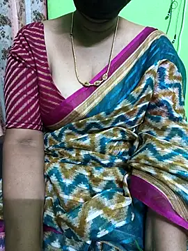 Snapshot of niiveditha chatting on 16, 3, 2025 niiveditha online show from 16, 3, 2025