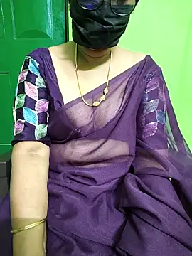 Snapshot of niiveditha chatting on 23, 3, 2025 niiveditha online show from 23, 3, 2025