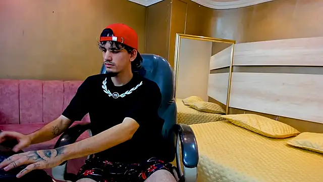 Dirty Kingg online show from 4, 3, 2025