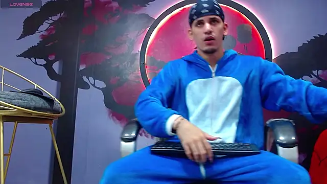 Dirty Kingg online show from 2, 11, 2025