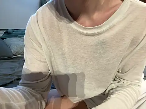 Julian wins online show from 25, 2, 2025