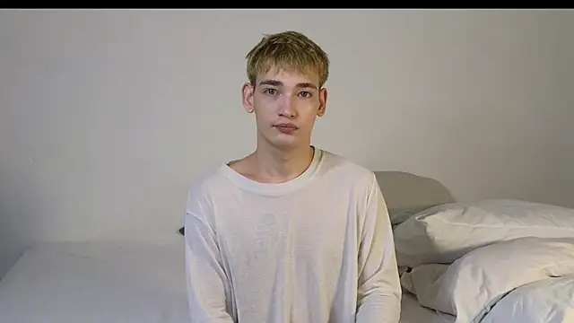 Julian wins online show from 8, 2, 2026