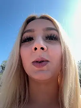 Snapshot of hotamanda01 chatting on 26, 2, 2026 hotamanda01 online show from 26, 2, 2026