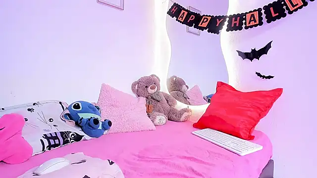 Abbiee 8 online show from 28, 10, 2025