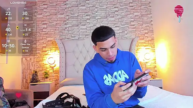 Snapshot of Miagael_Pervert chatting on 8, 2, 2025 Miagael Pervert online show from 8, 2, 2025