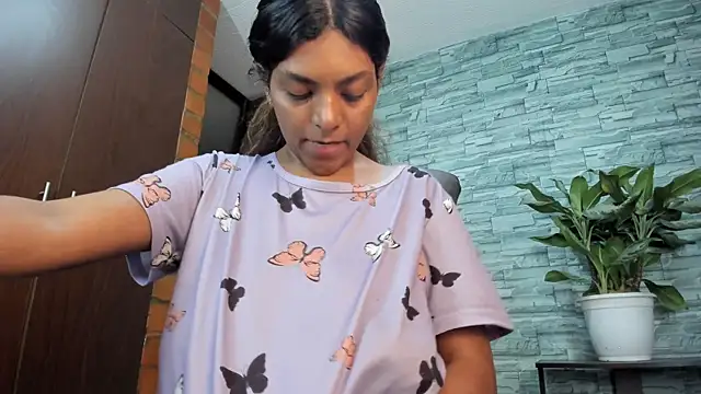 Snapshot of nicollesofia2 chatting on 8, 2, 2025 nicollesofia2 online show from 8, 2, 2025