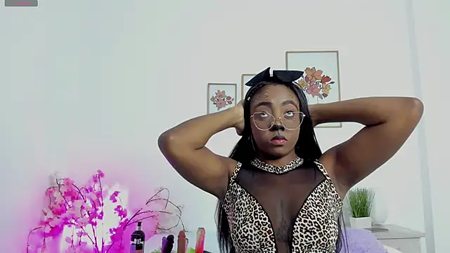 alejandra-cortes online show from 22, 10, 2025