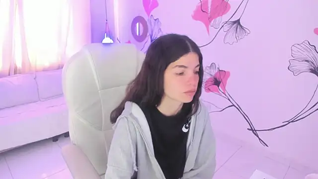 Isabela Fiorelli online show from 3, 3, 2025