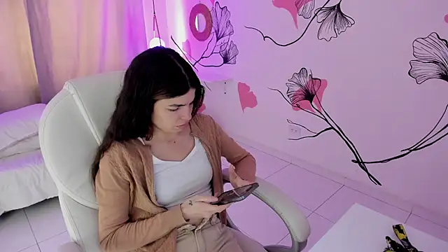 Isabela Fiorelli online show from 17, 4, 2026