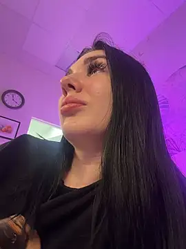 Snapshot of MaeveMoon chatting on 29, 5, 2026 MaeveMoon online show from 29, 5, 2026
