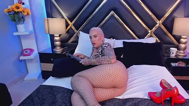 SophieWinsloow online show from 22, 3, 2025