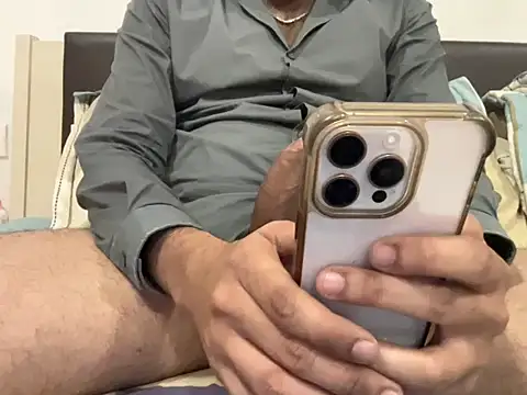 iamabigdickindian online show from 25, 9, 2025