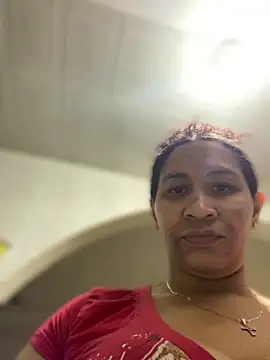 Snapshot of Carola-Ross chatting on 14, 10, 2025 Carola-Ross online show from 14, 10, 2025