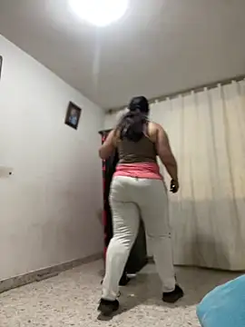 Carola-Ross online show from 4, 12, 2025