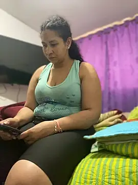 Carola-Ross online show from 13, 4, 2026