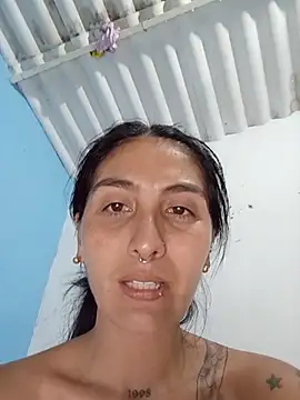 single mother indecent online show from 13, 5, 2026