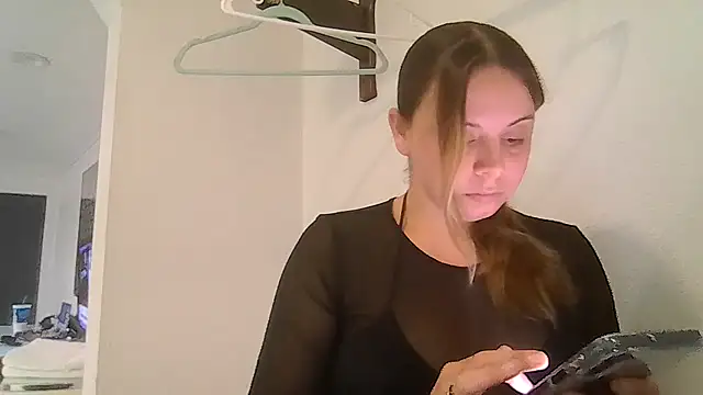 ShysluutGia online show from 30, 6, 2026