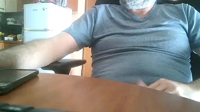 Snapshot of lanata chatting on 18, 5, 2026 lanata online show from 18, 5, 2026